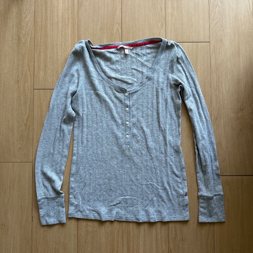 Victoria’s Secret Womens Sparkly Henley Knit Top Shirt Medium Gray